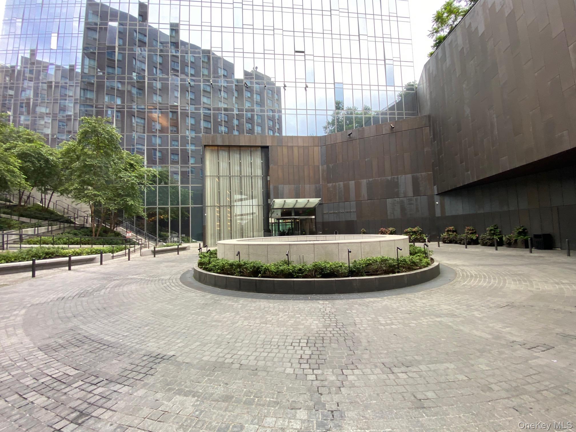 252 South Street 12G