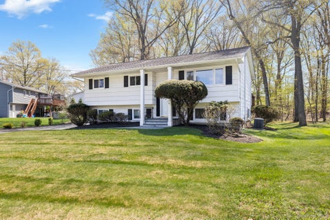 Homes For Sale - 26 Spruce Lane<br/> West Nyack, NY 10994