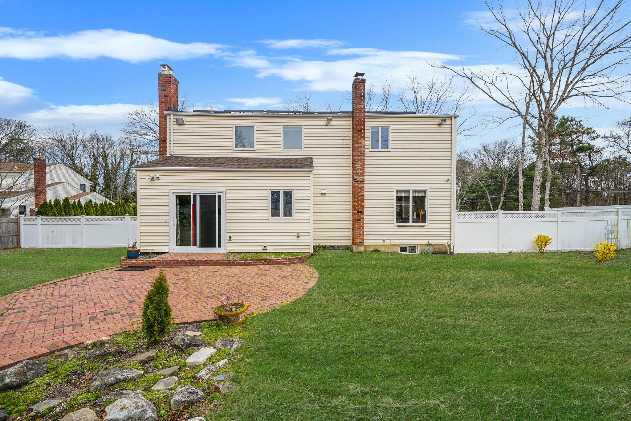 243 Seneca Avenue Dix Hills, Dix Hills, New York image 14