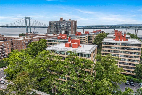 Photo for 162-10 Powells Cove Boulevard 7D