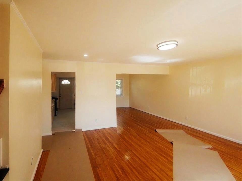 160-35 119 Drive