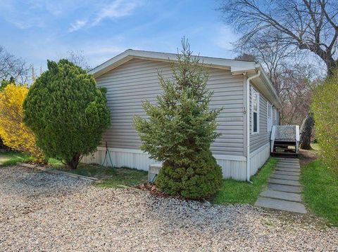 Photo of 337 Three Mile Harbo Rd #10, East Hampton, NY 11937 (MLS # 937072)