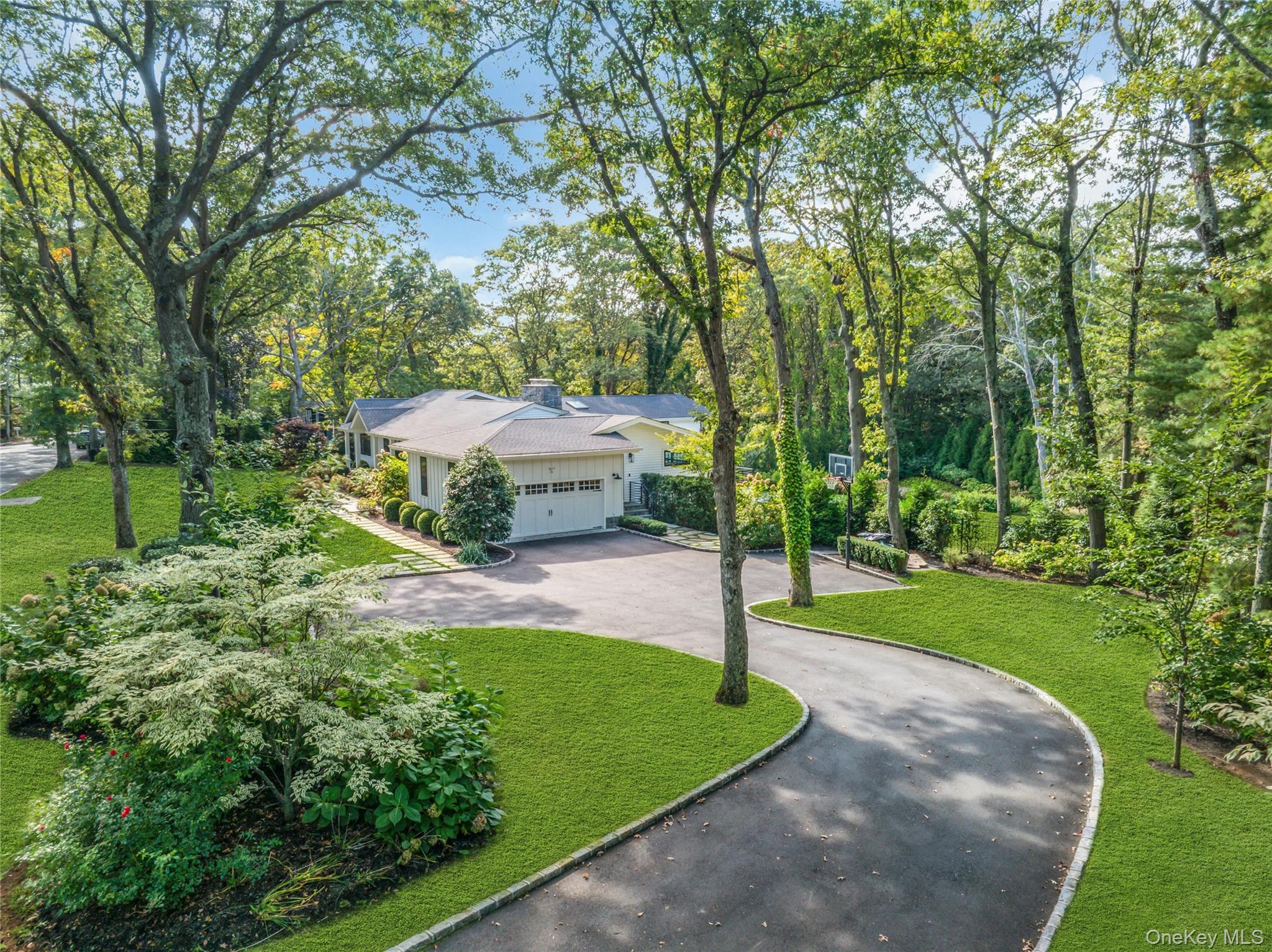 4 Treeview Drive