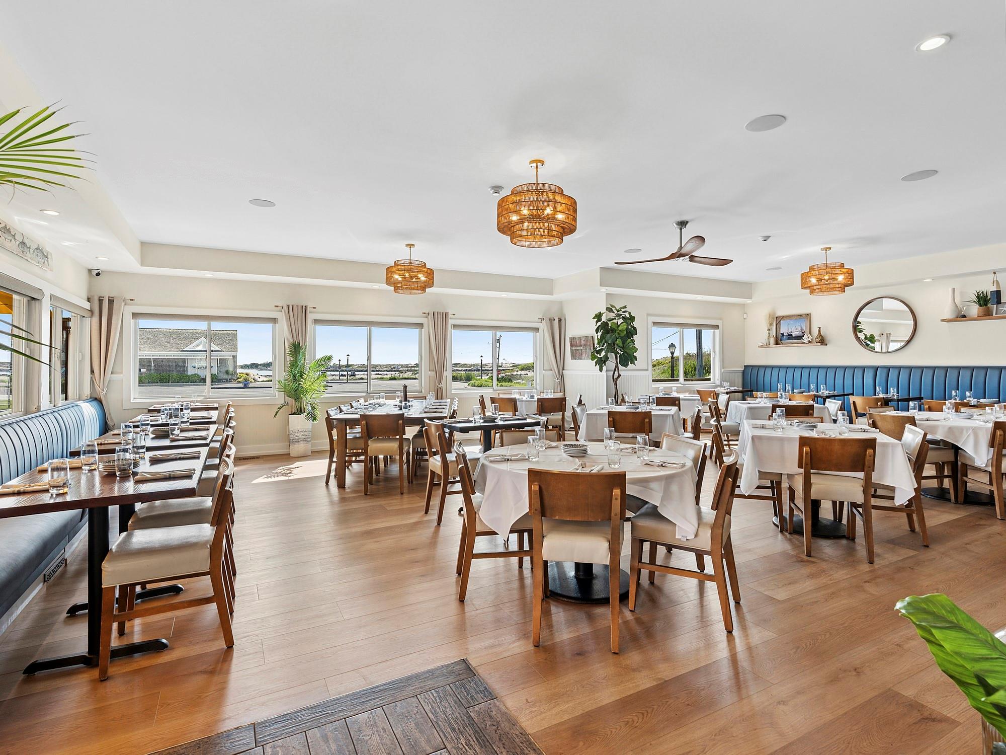 369 dune Road