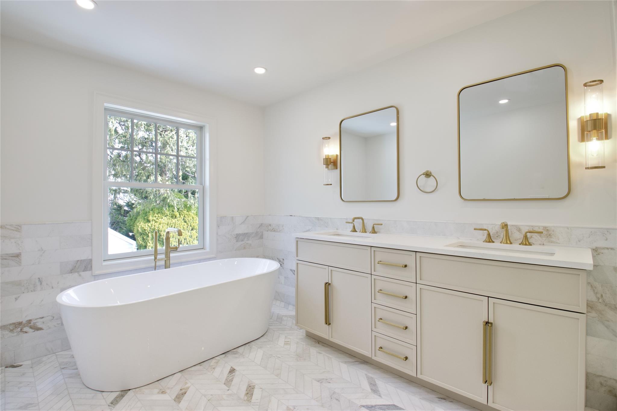 143 Chestnut Street, Garden City, New York image 22