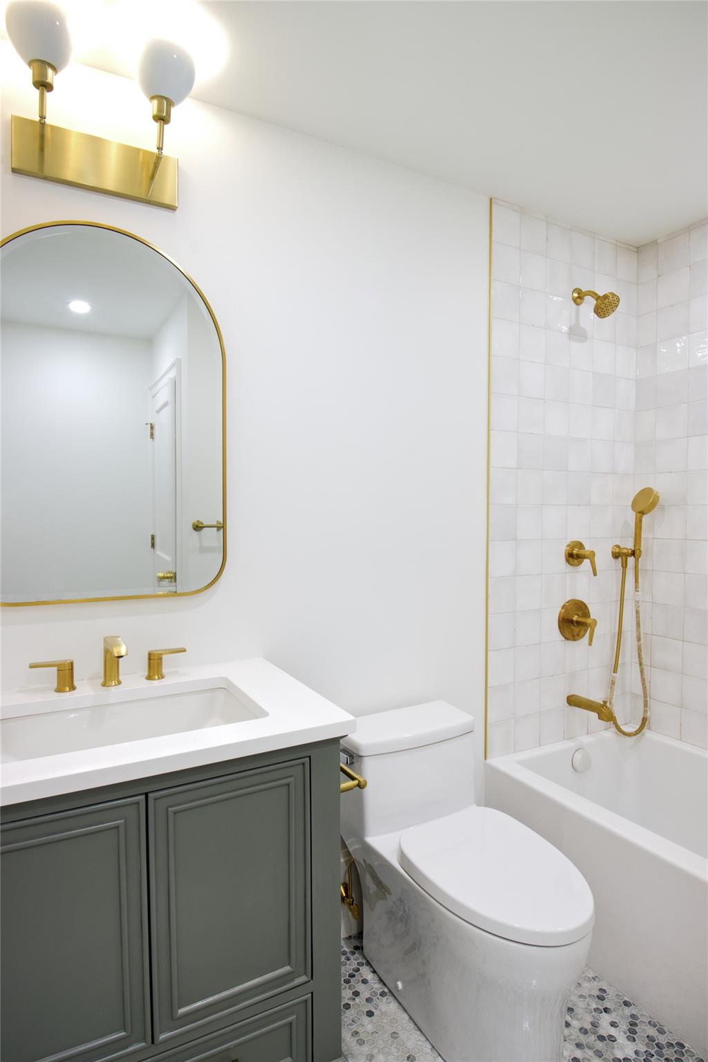 143 Chestnut Street, Garden City, New York image 19