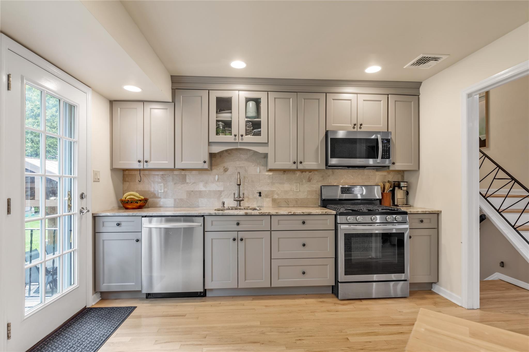 2 Oberlon Drive, Greenlawn, New York image 9
