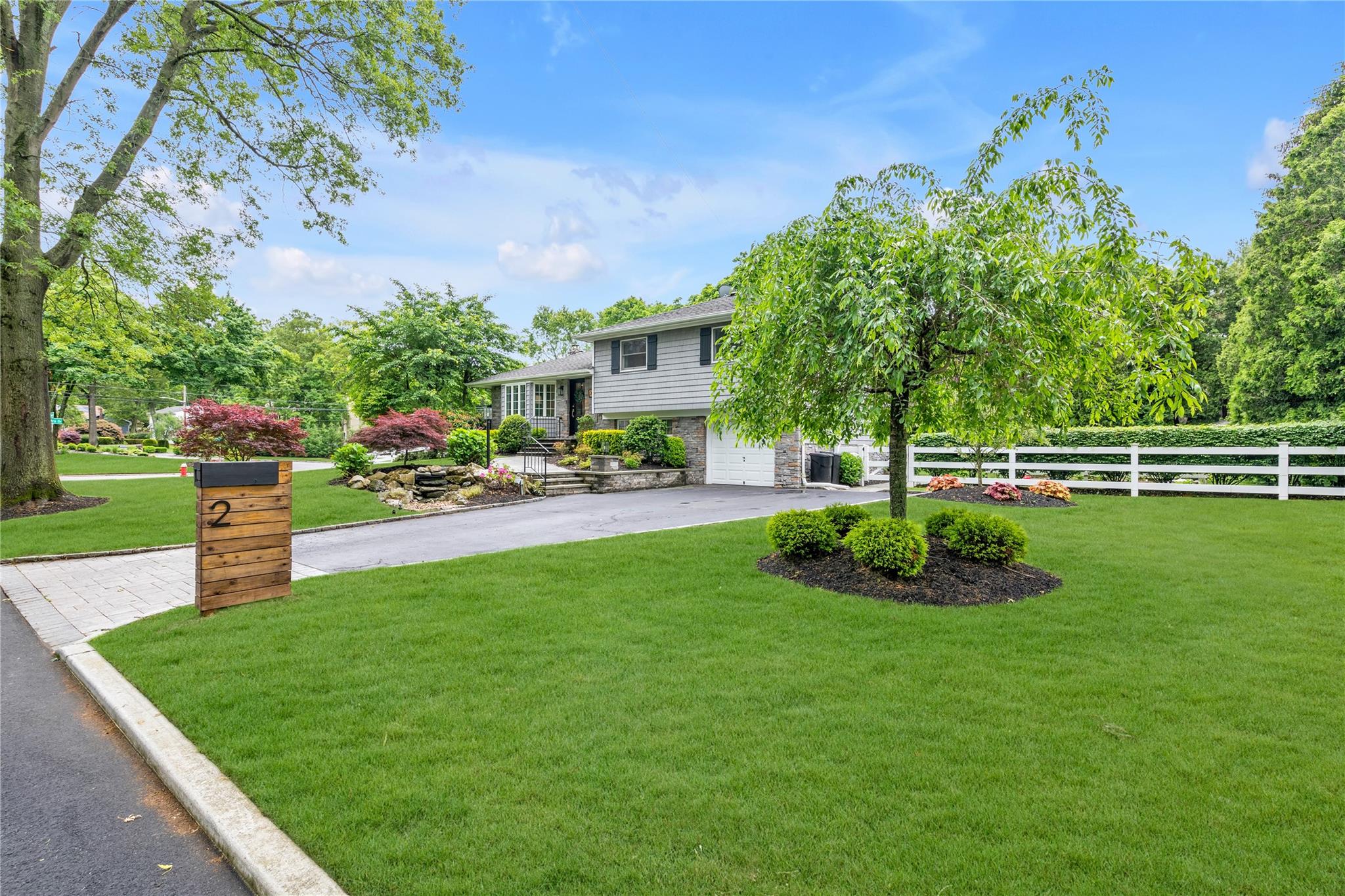 2 Oberlon Drive, Greenlawn, New York image 25
