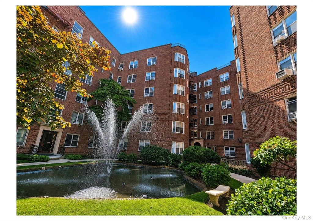 Photo of 73-12 35th Avenue #D32, Jackson Heights, NY 11372 (MLS # 1046476)