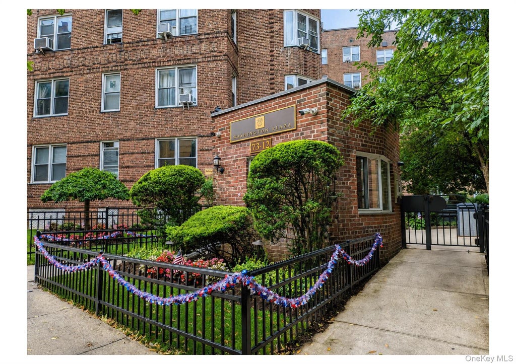 Photo of 73-12 35th Avenue #D32, Jackson Heights, NY 11372 (MLS # 1046476)