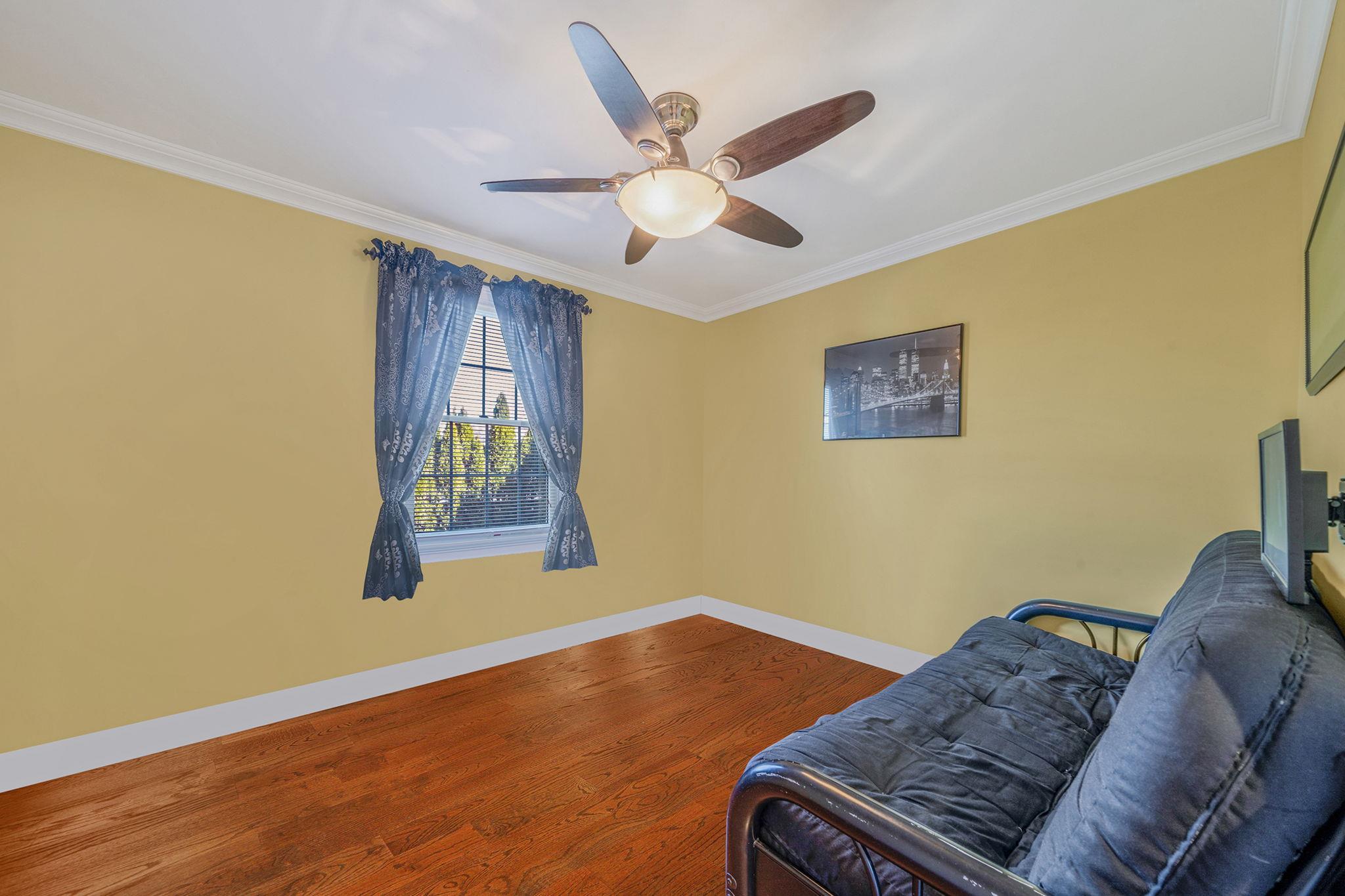 15 Foxcroft Road, Albertson, New York image 14