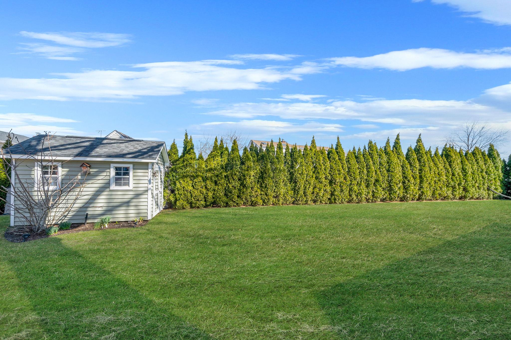 15 Foxcroft Road, Albertson, New York image 34