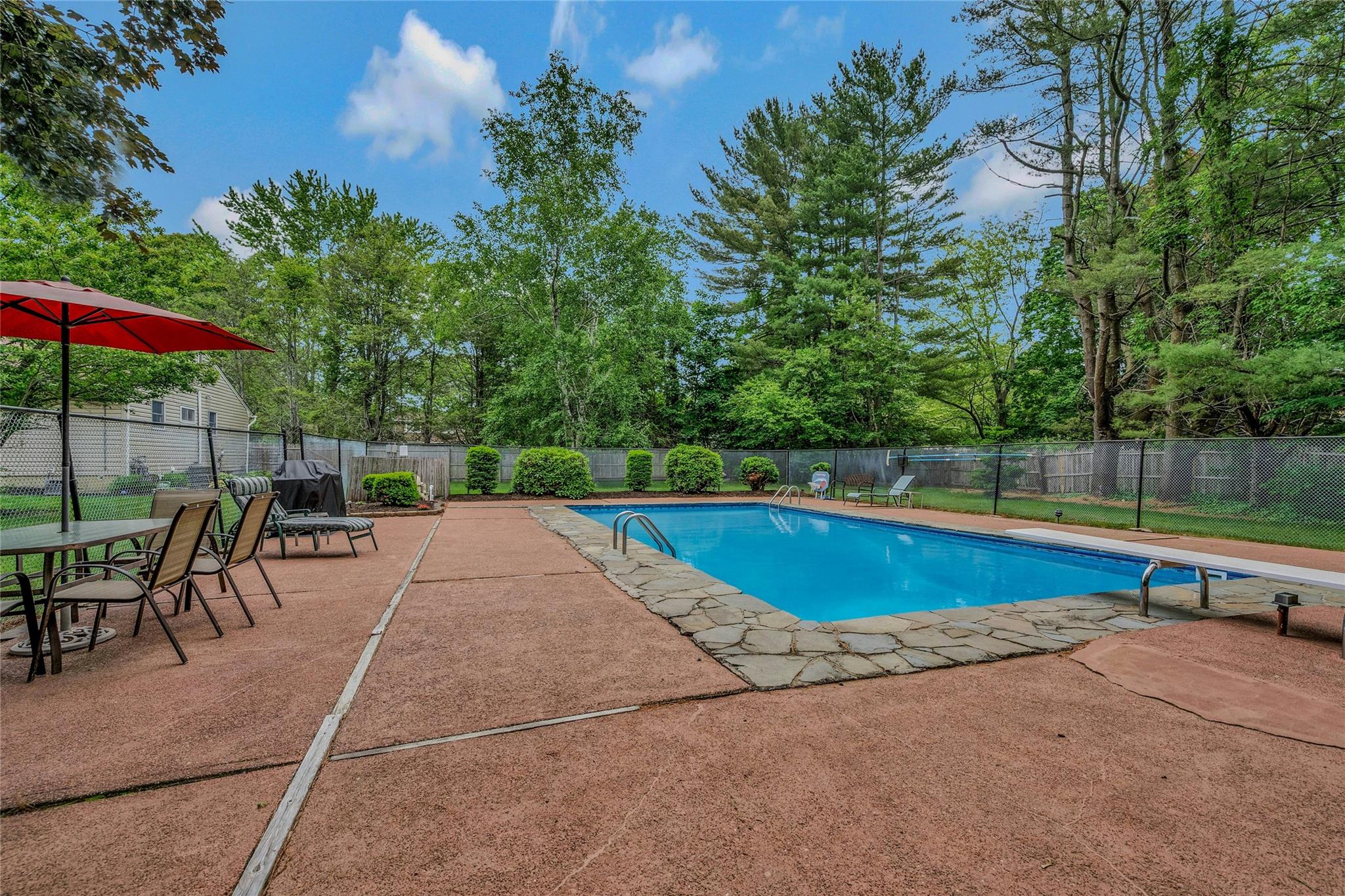 22 Peachtree Lane, Mount Sinai, New York image 30