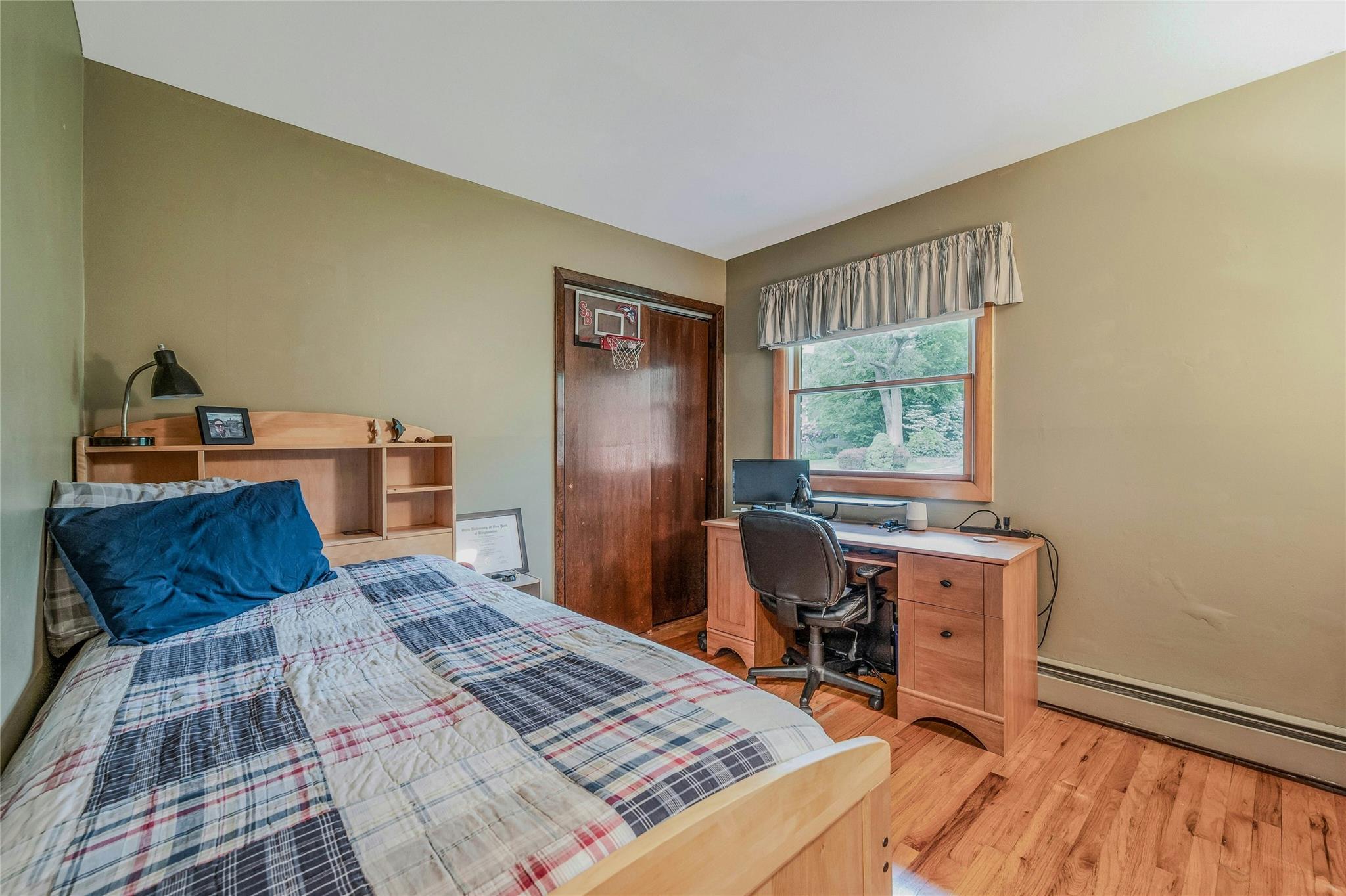 22 Peachtree Lane, Mount Sinai, New York image 19
