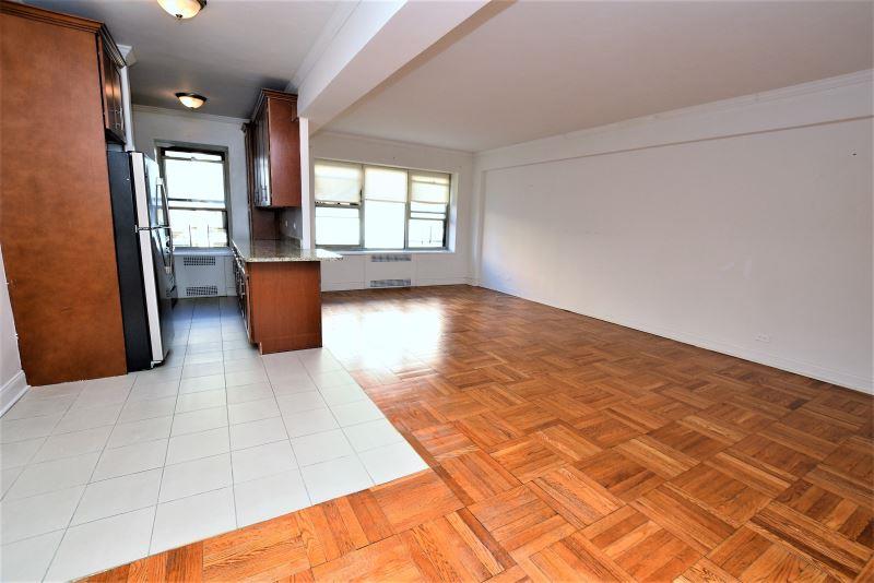 Rental Property at 98th Place 3K, Rego Park, Queens, NY - Bedrooms: 1 
Bathrooms: 1 
Rooms: 3  - $2,700 MO.