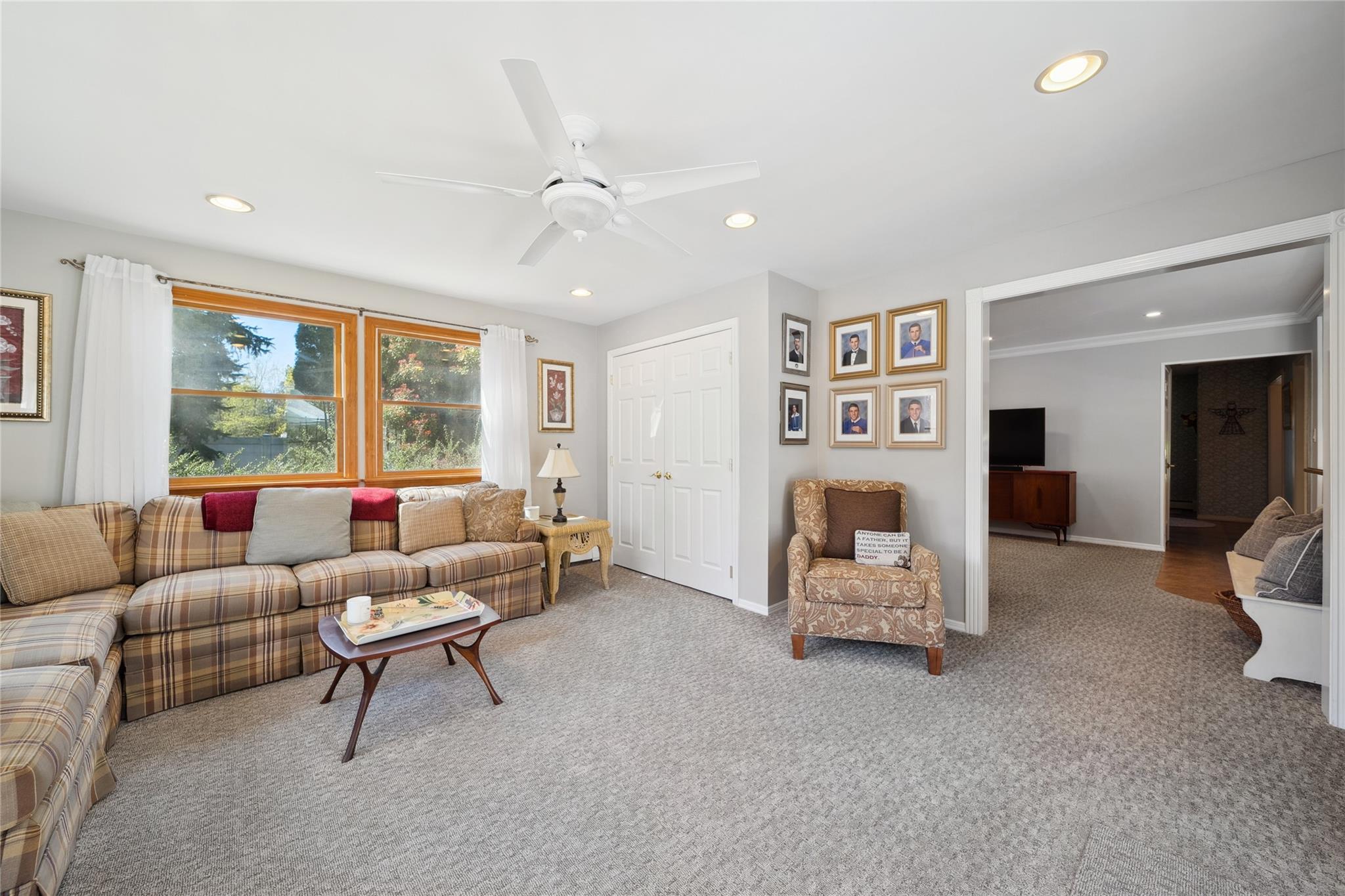 11 Timber Ridge Court, Sayville, New York image 18