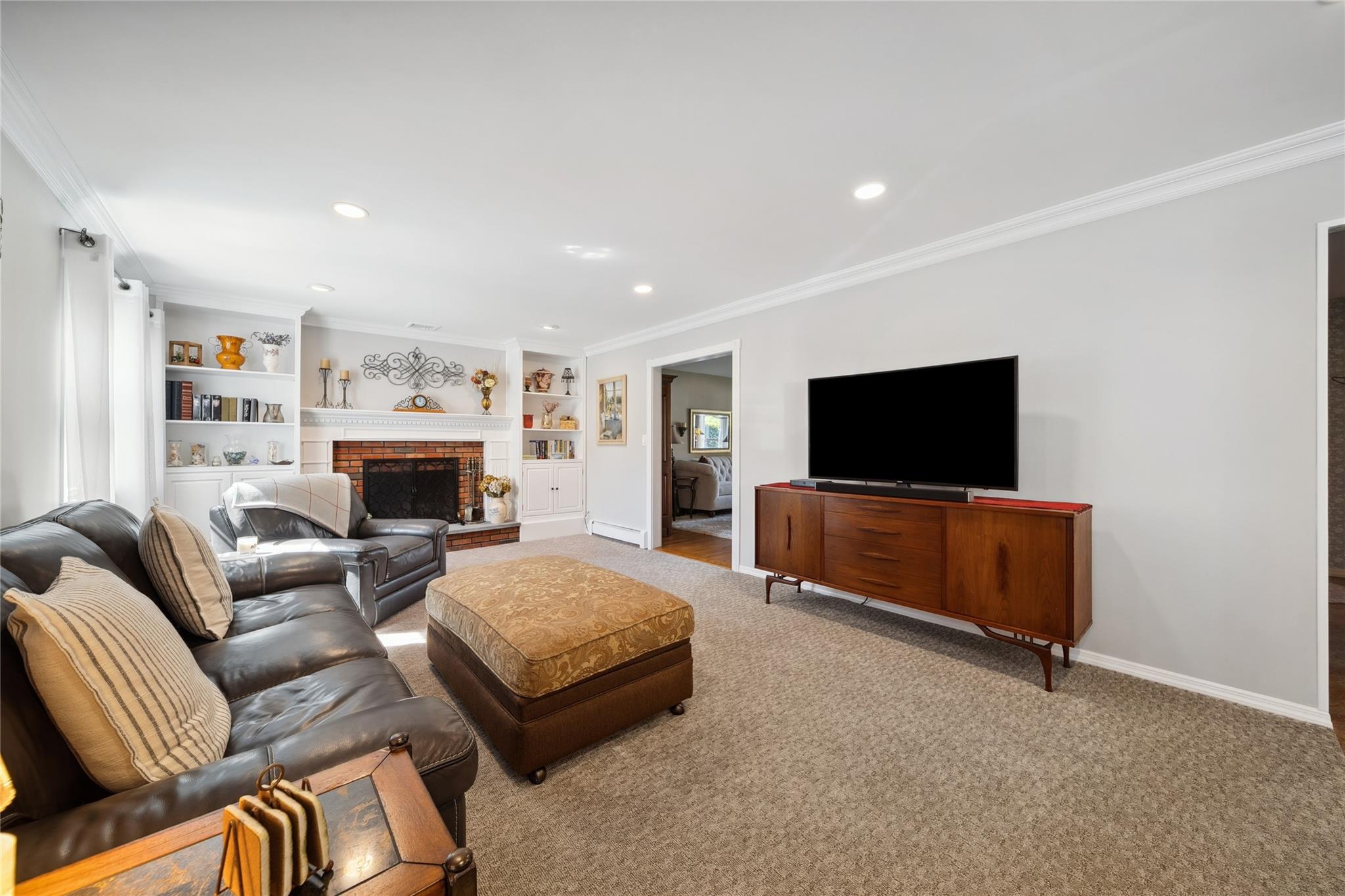 11 Timber Ridge Court, Sayville, New York image 11