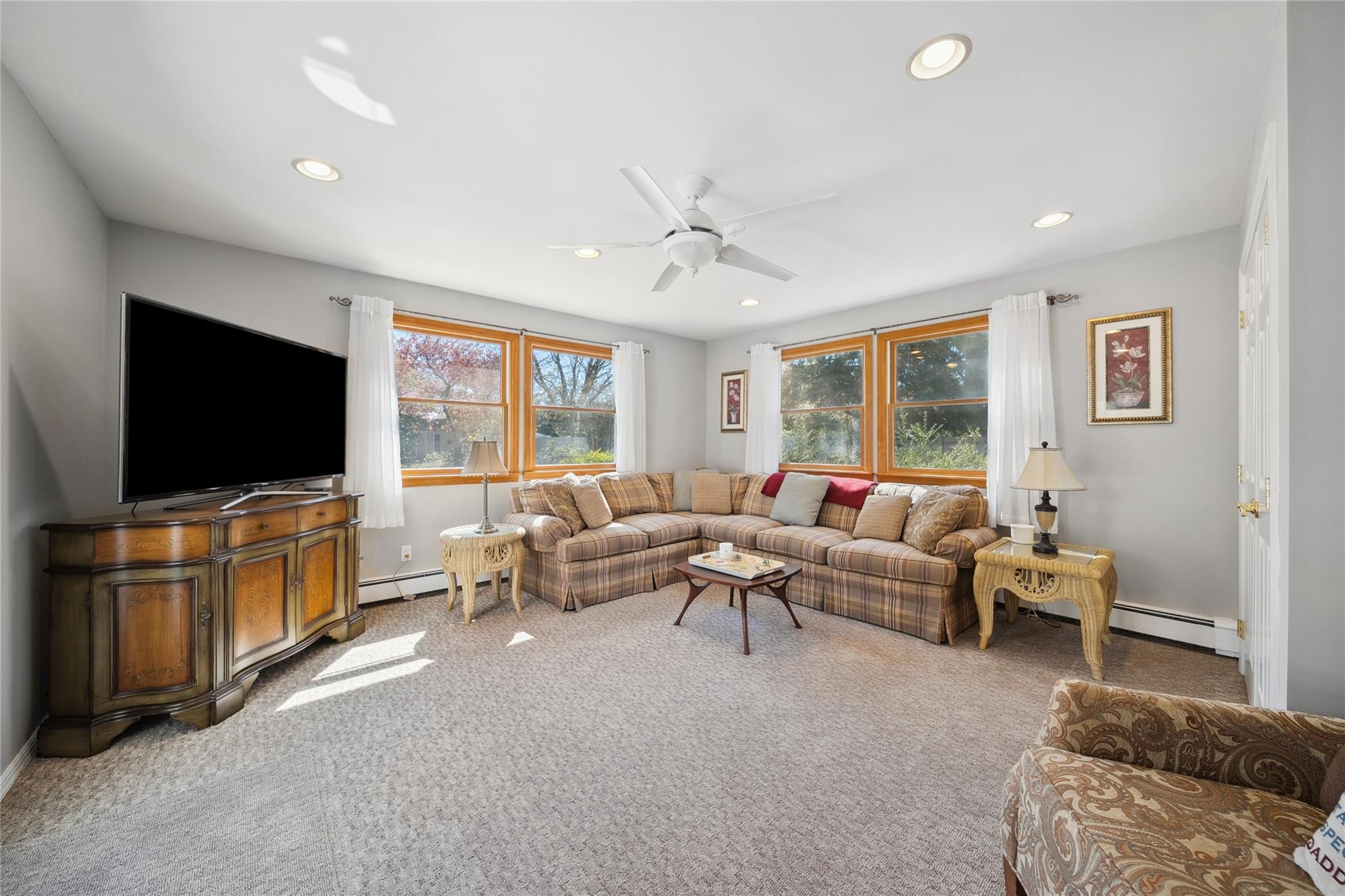 11 Timber Ridge Court, Sayville, New York image 19