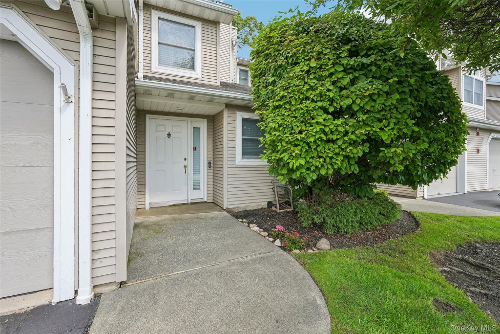 Photo of 164 N Route 303 #2, Congers, NY 10920 (MLS # 1066329)