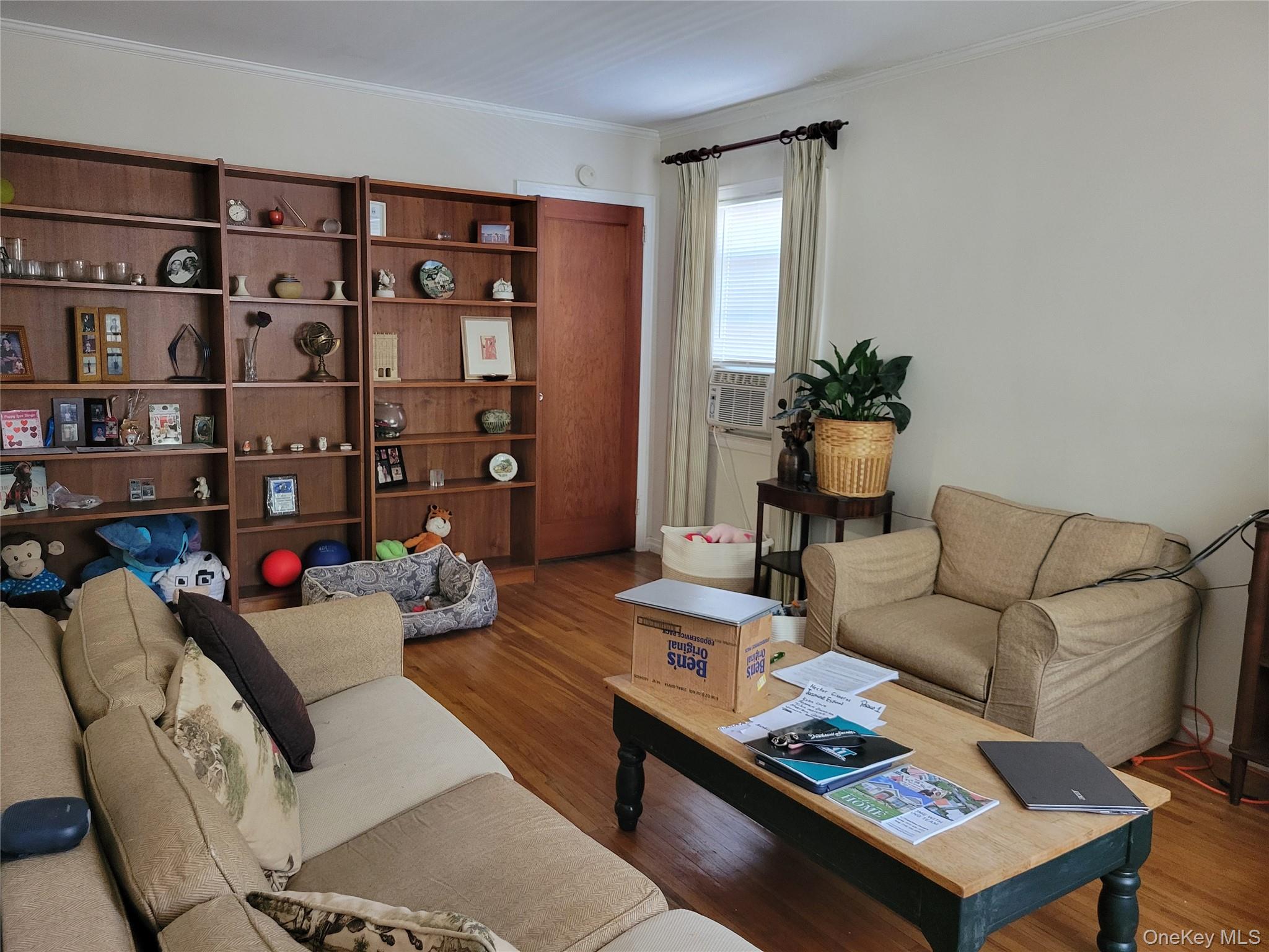 84-18 Commonwealth Boulevard - Photo 4