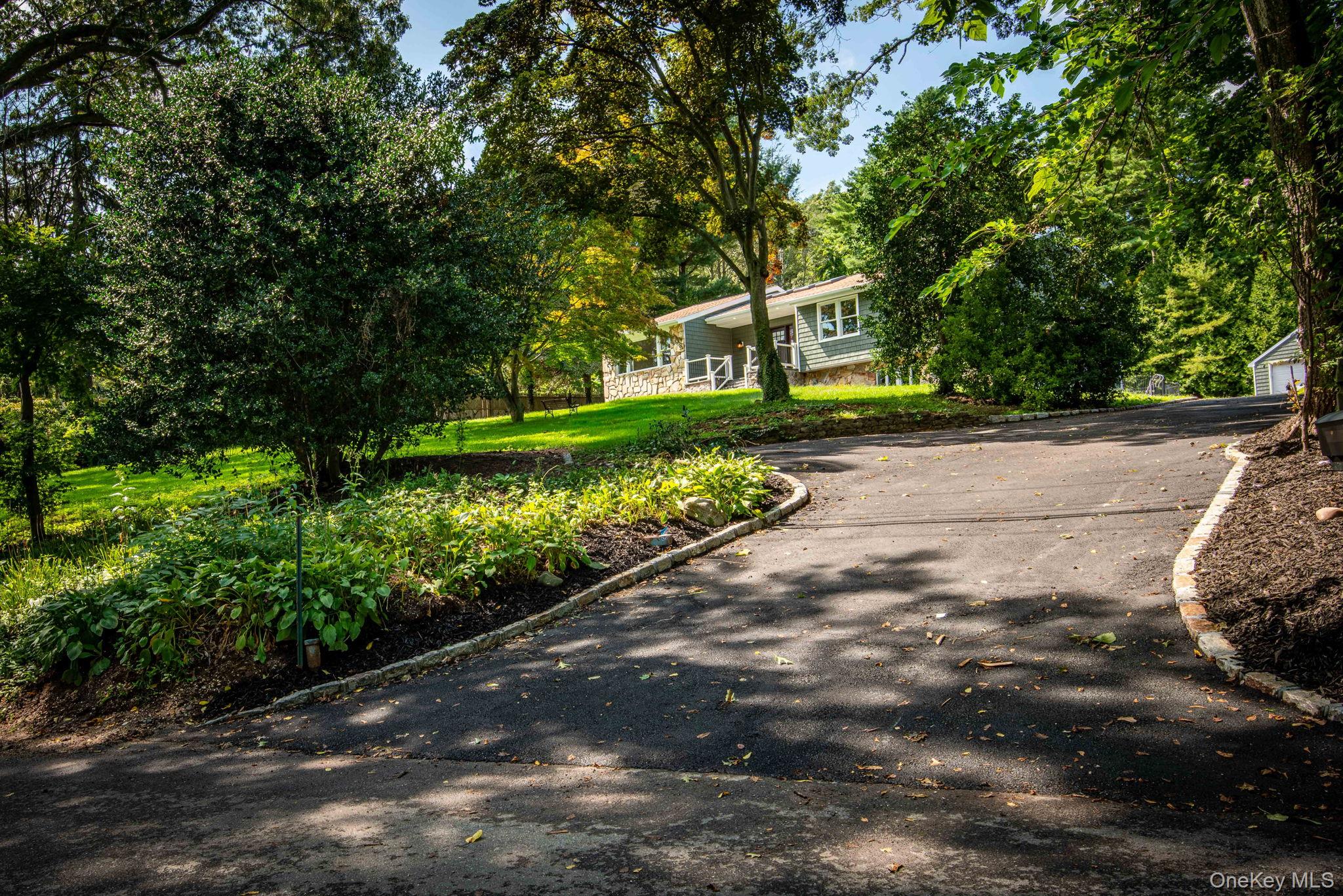40 Lakeside Drive