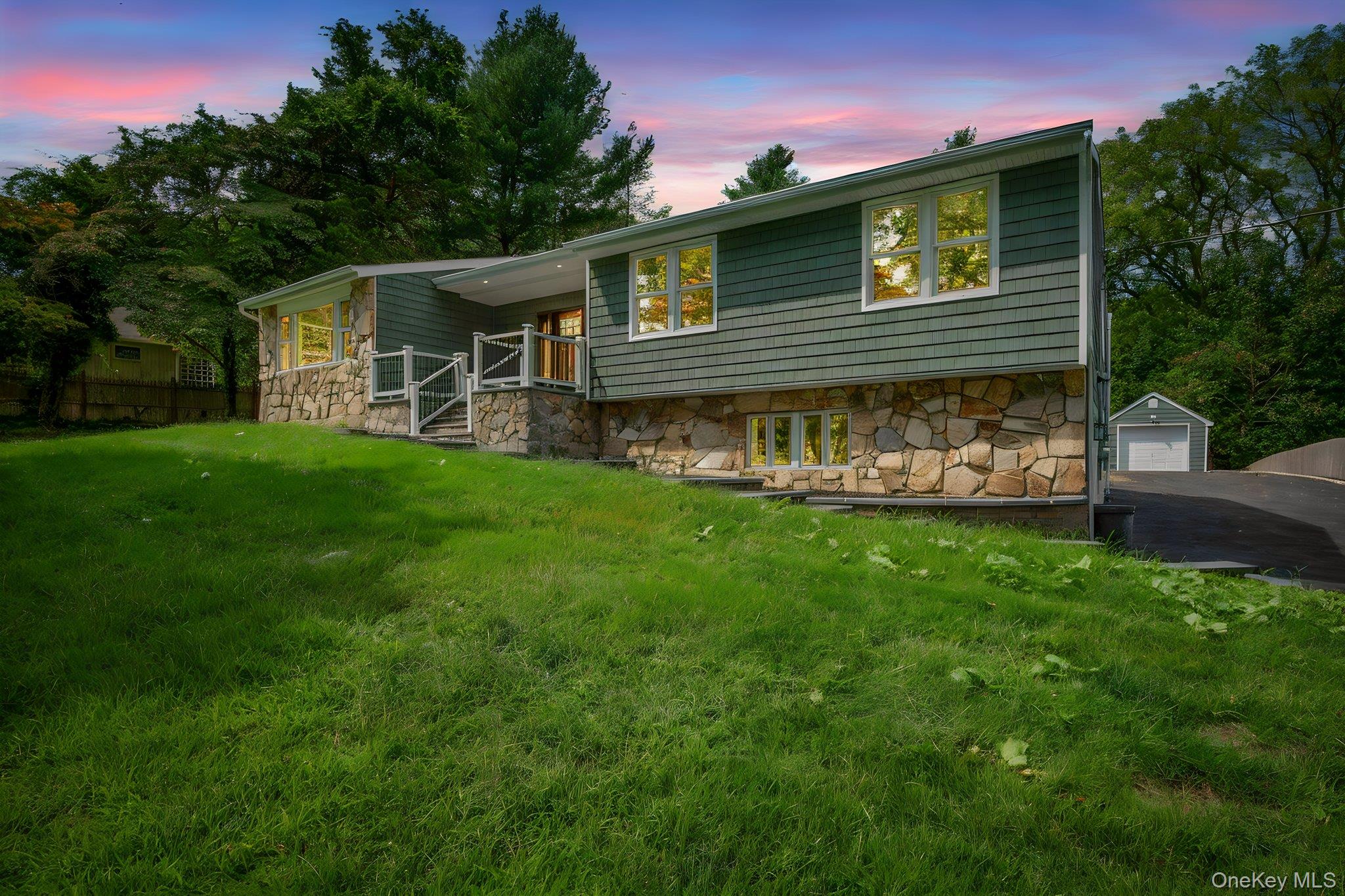 40 Lakeside Drive