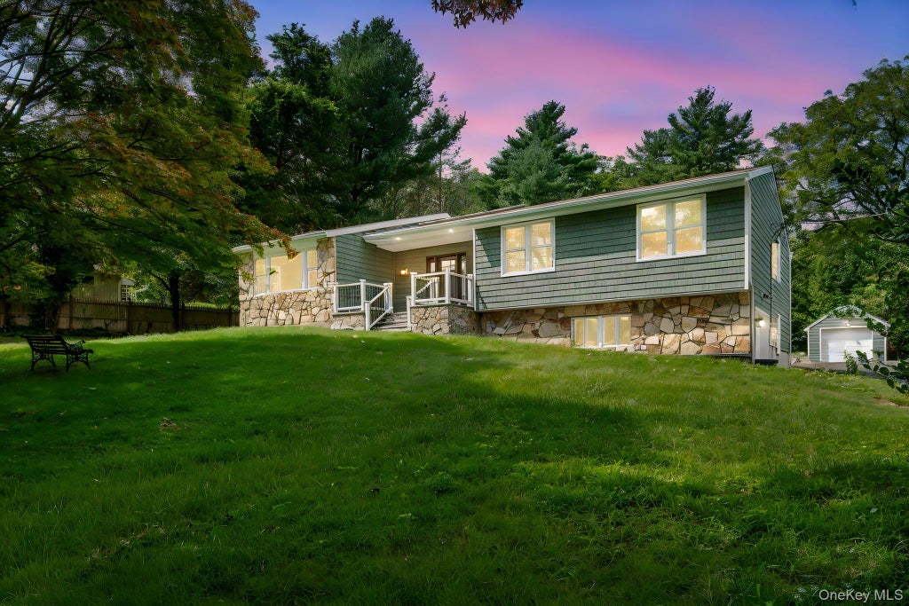 Photo of 40 Lakeside Drive, Centerport, NY 11721 (MLS # 1046573)