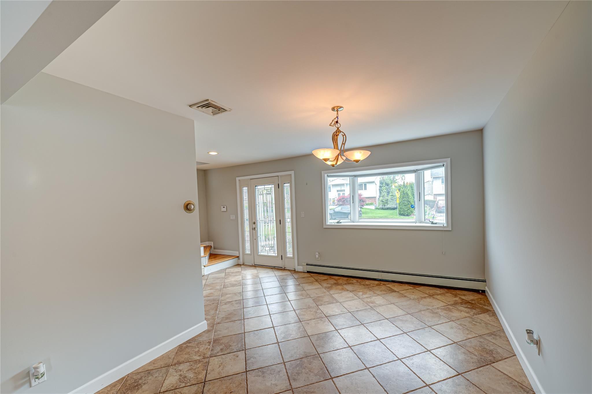 11 Dartmouth Drive, Deer Park, New York image 6