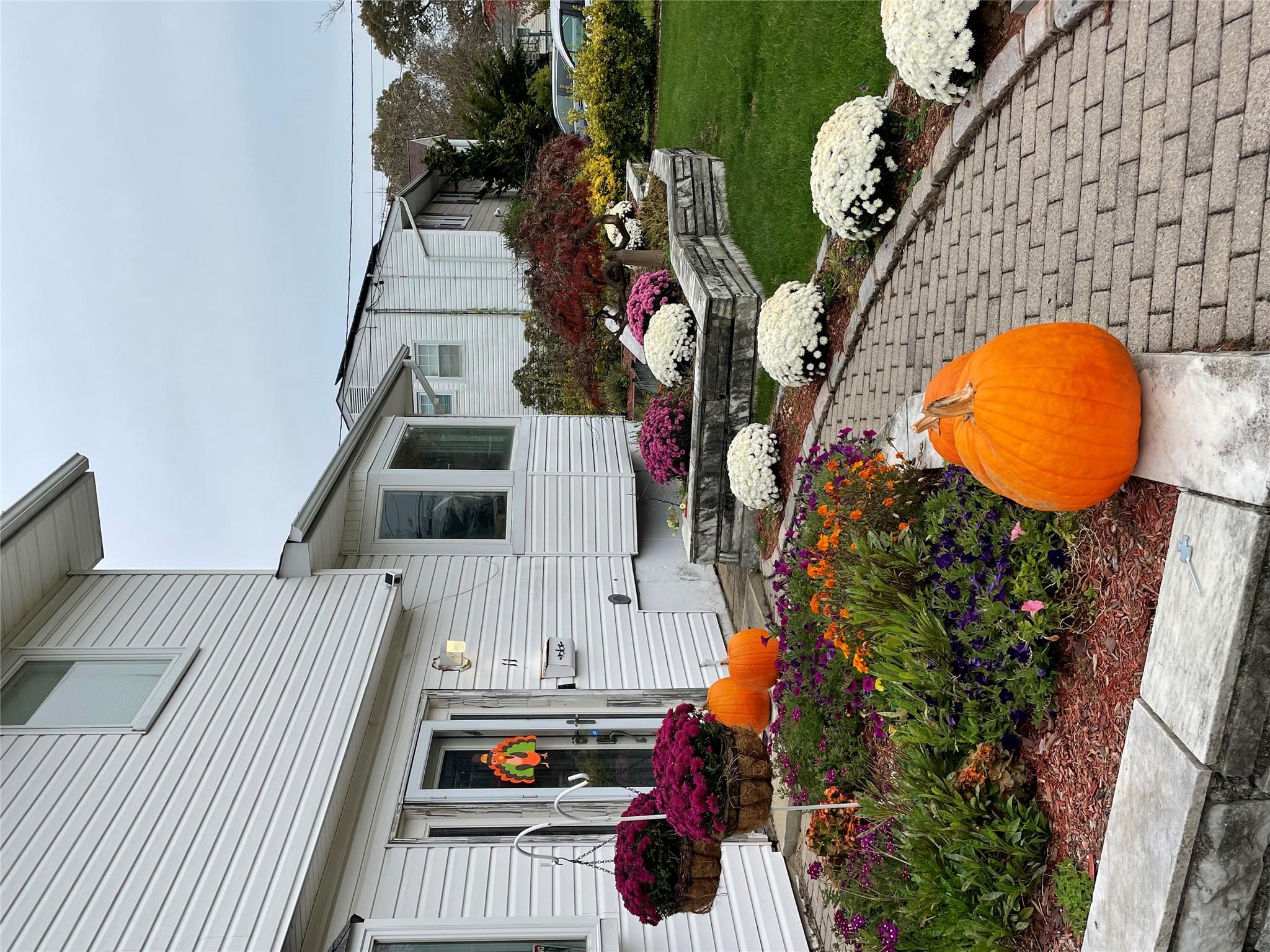 11 Dartmouth Drive, Deer Park, New York image 22