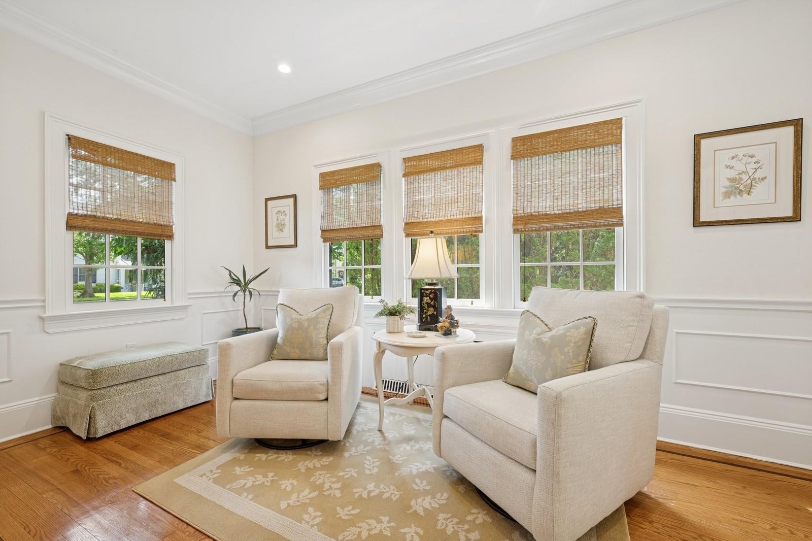 110 Lee Road, Garden City, New York image 18