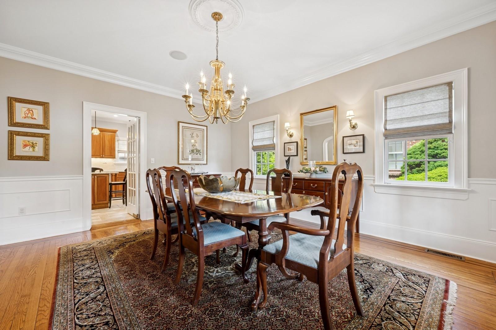 110 Lee Road, Garden City, New York image 8