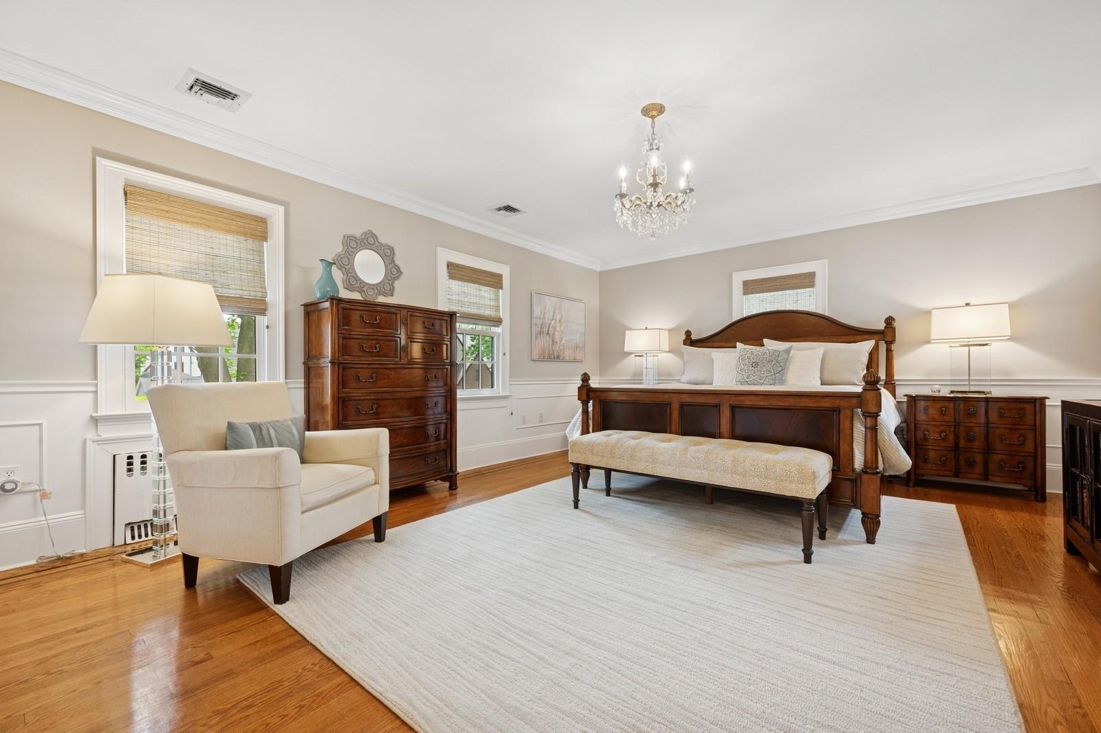 110 Lee Road, Garden City, New York image 21