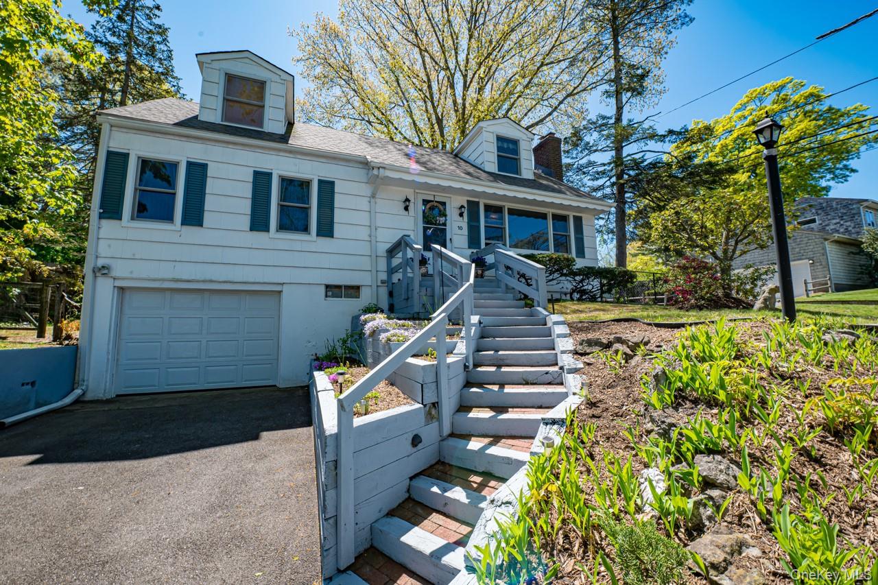 10 McKenzie Street