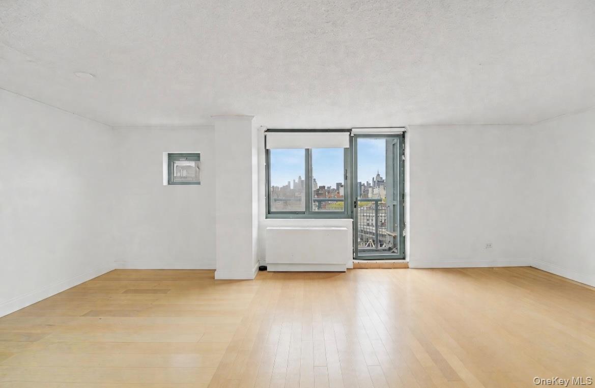 60 Henry Street 15F2