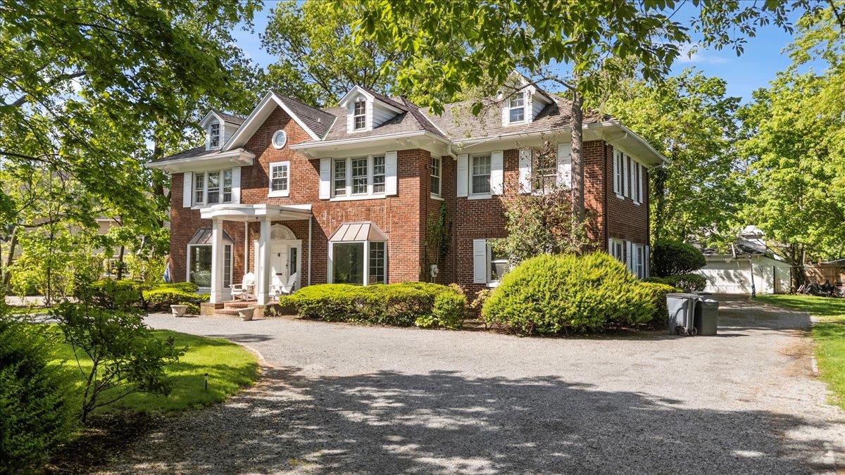 7 Willow Road