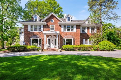 7 Willow Road Woodsburgh NY 11598