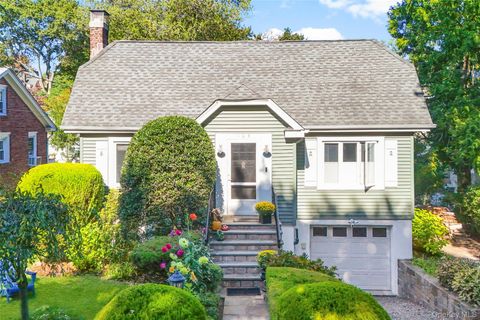 Photo of 103 Laurel Avenue, Larchmont, NY 10538 (MLS # 956831)