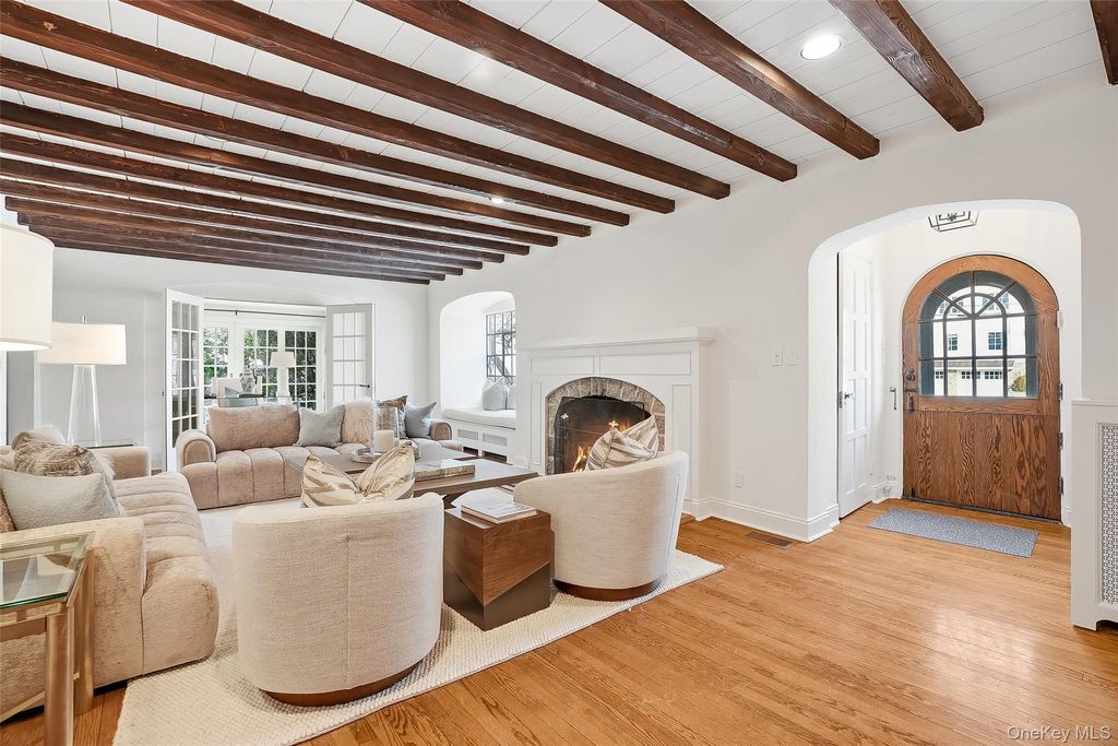 Photo of 1 Oneida Street, Rye, NY 10580 (MLS # 938904)