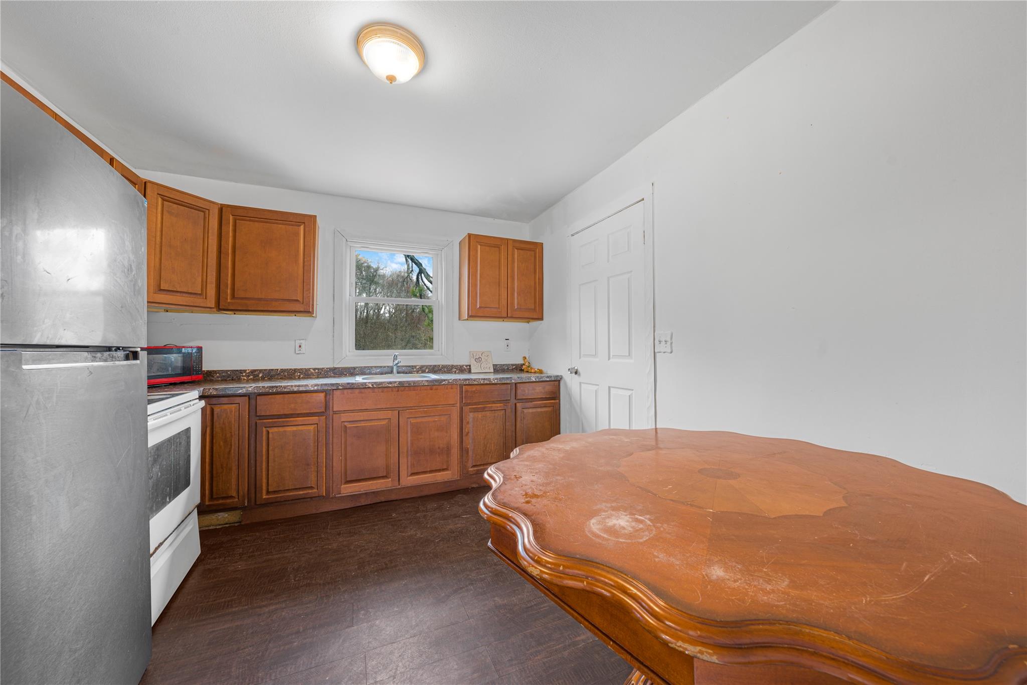 11 Gray Avenue, Medford, New York image 6
