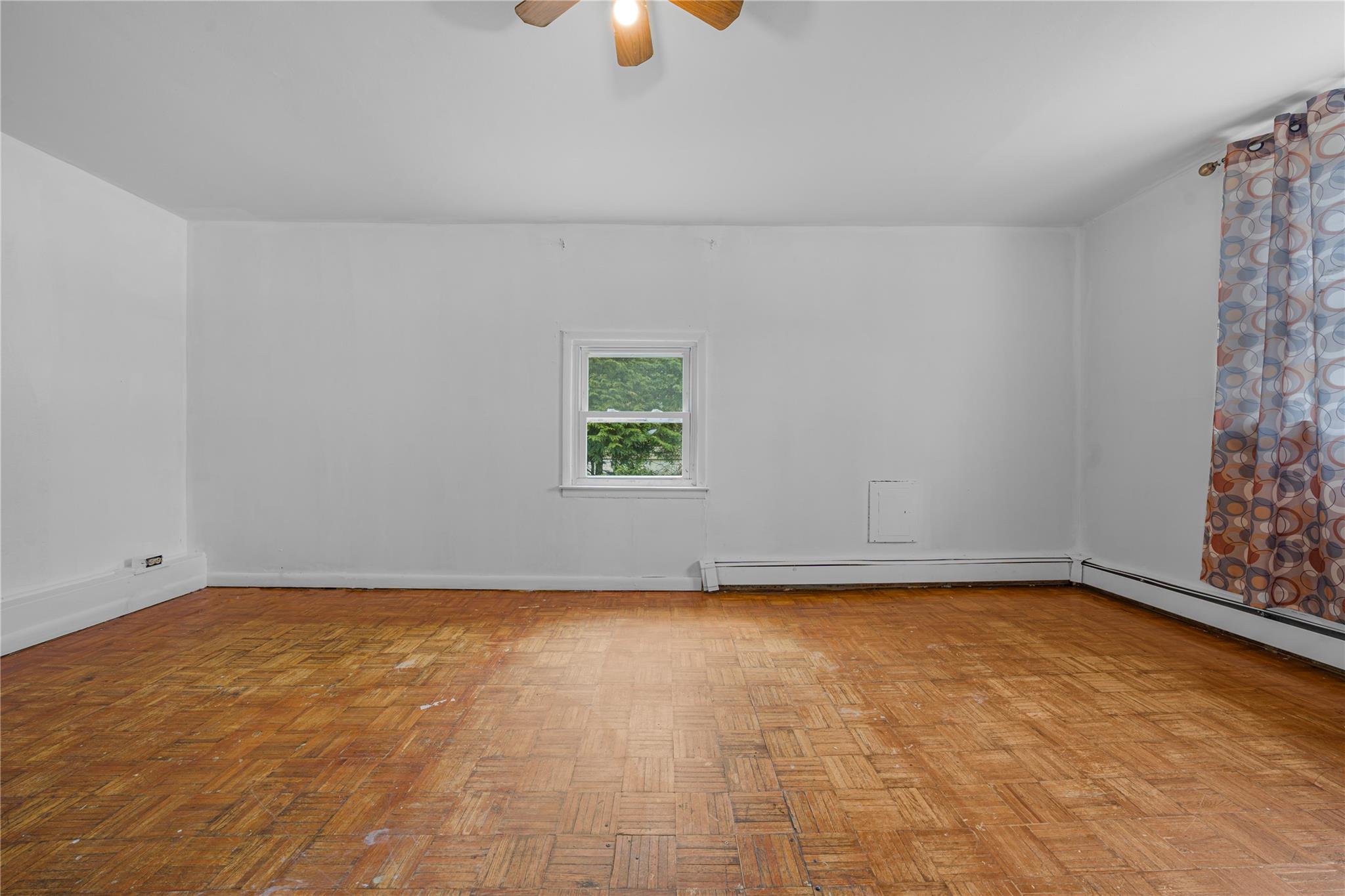 11 Gray Avenue, Medford, New York image 8