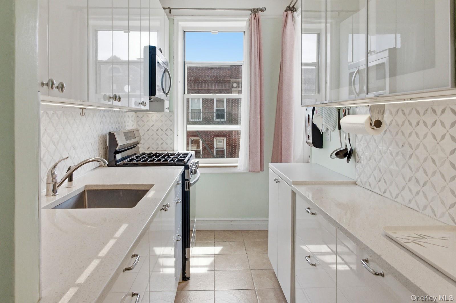 114-20 Queens Boulevard F2