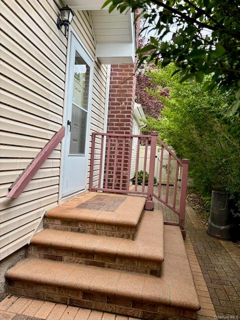 Apartment For Rent - 28 Rocco Drive<br/> East Northport, NY 11731