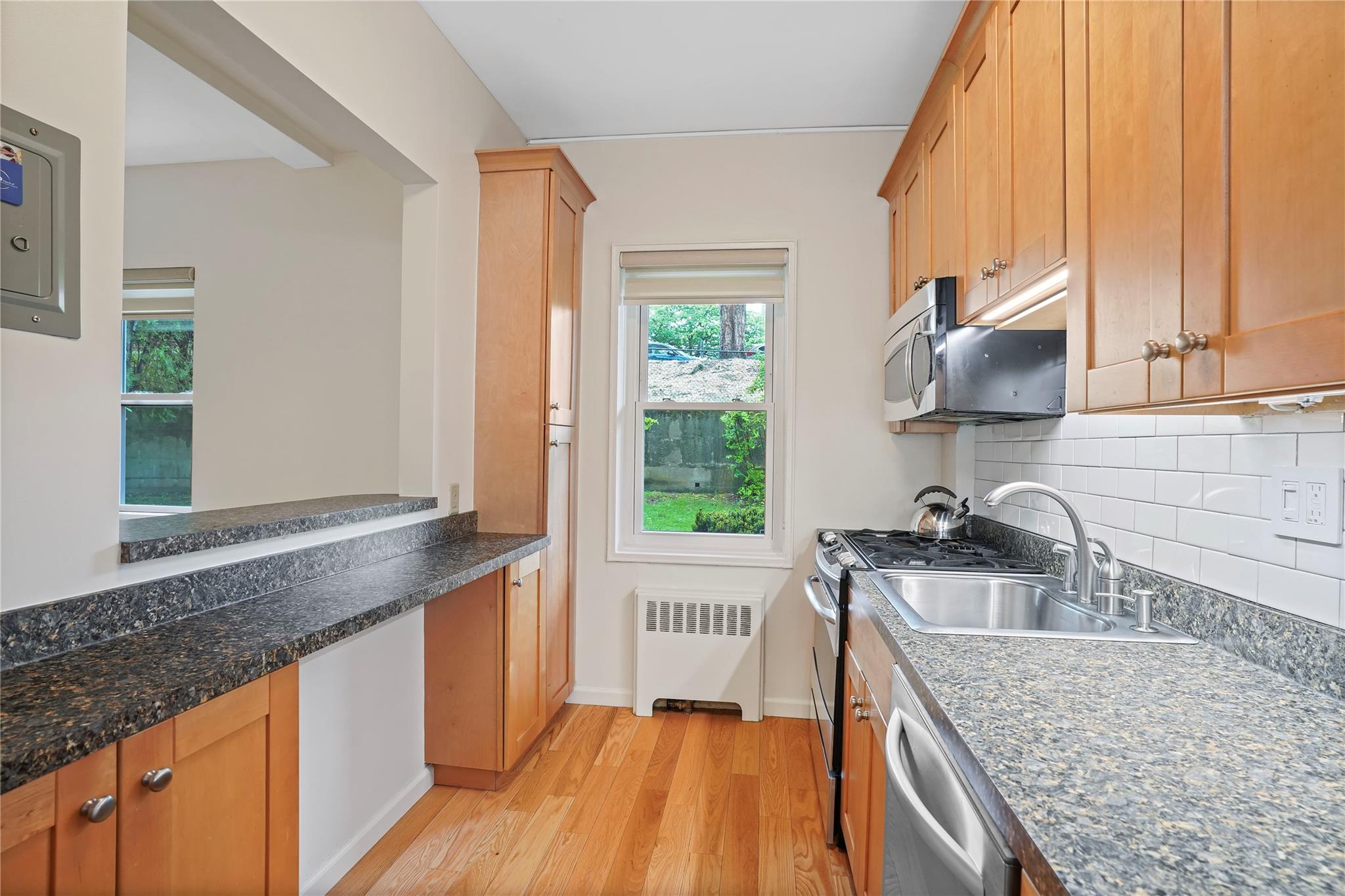 110 Draper Lane #L8S, Dobbs Ferry, New York image 12