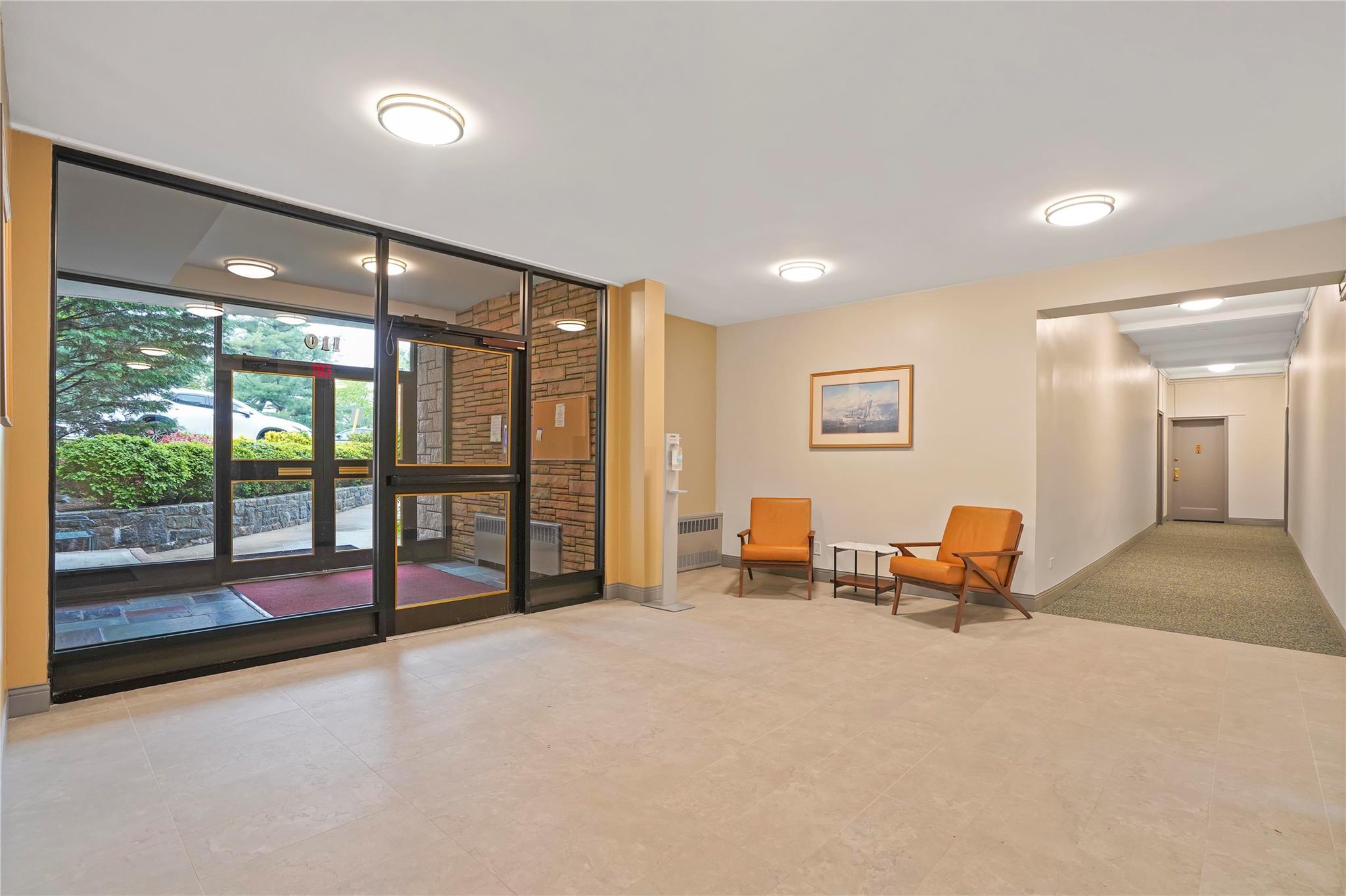 110 Draper Lane L8S