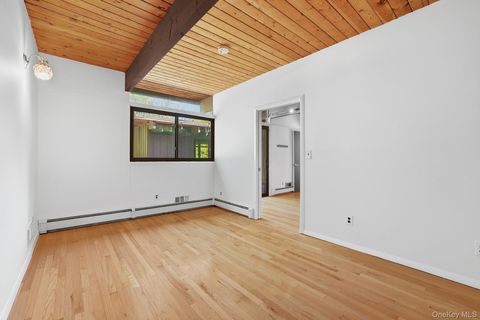 Tiny photo for 51 Eastern Drive, Ardsley, NY 10502 (MLS # 992663)