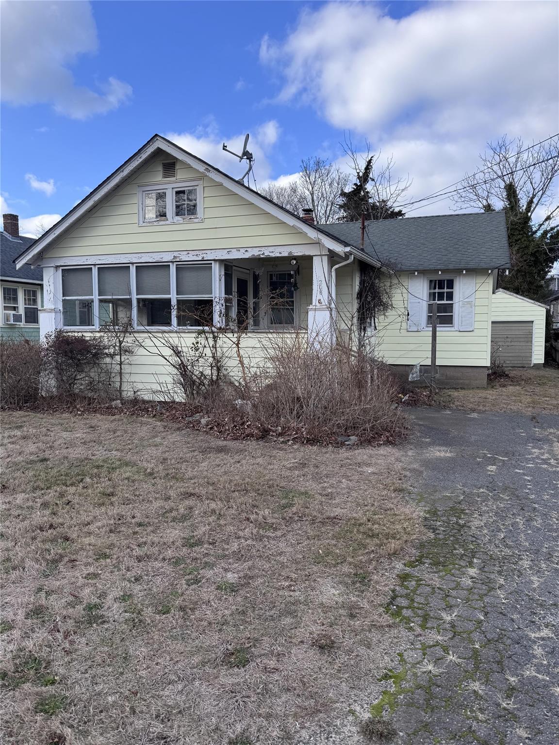 208 Aka 685 Knapp Place Pl, Greenport, New York image 1