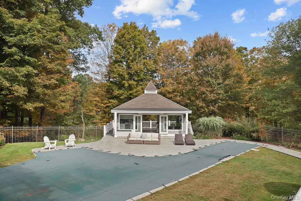 74 Ridgefield Avenue