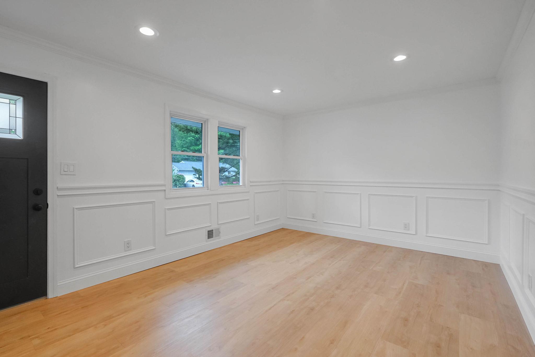 213 Stuyvesant Drive, Selden, New York image 4