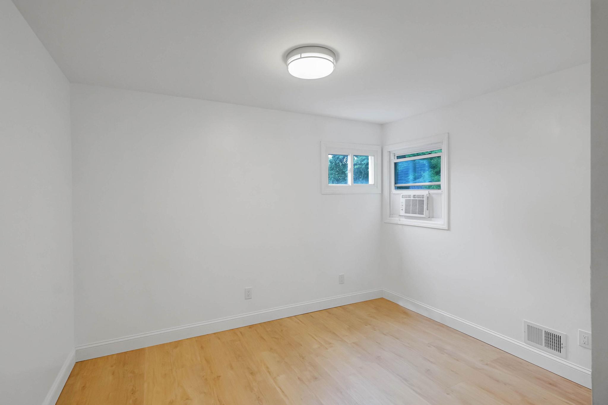 213 Stuyvesant Drive, Selden, New York image 8