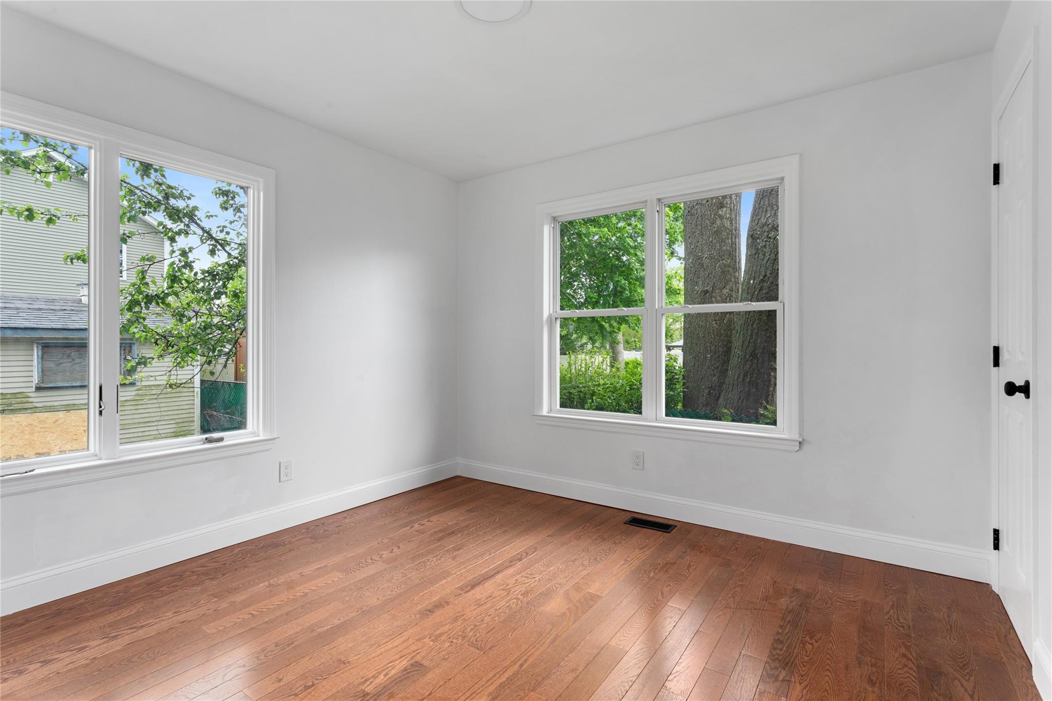 712 Carlton Road, West Babylon, New York image 9